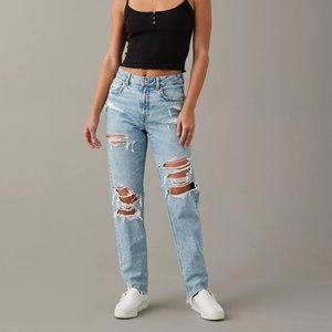 AE Strigid Ripped Mom Jean